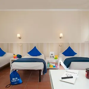 Hostel Budget Des Artistes