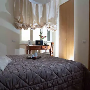 Domus Cavour Bed & Breakfast
