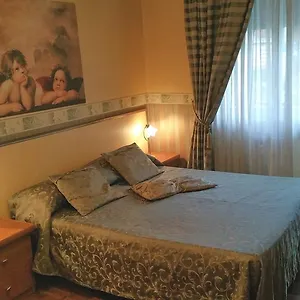 Petite Maison *** Rzym